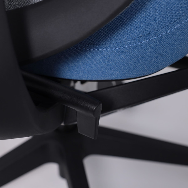 Кресло офисное AksHome Dynamic