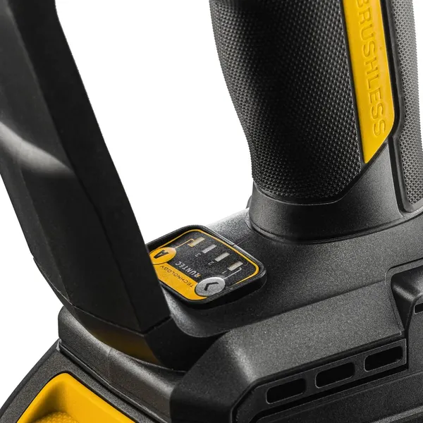 Аккумуляторный гайковерт RUNTEC Pro RT-IW2101