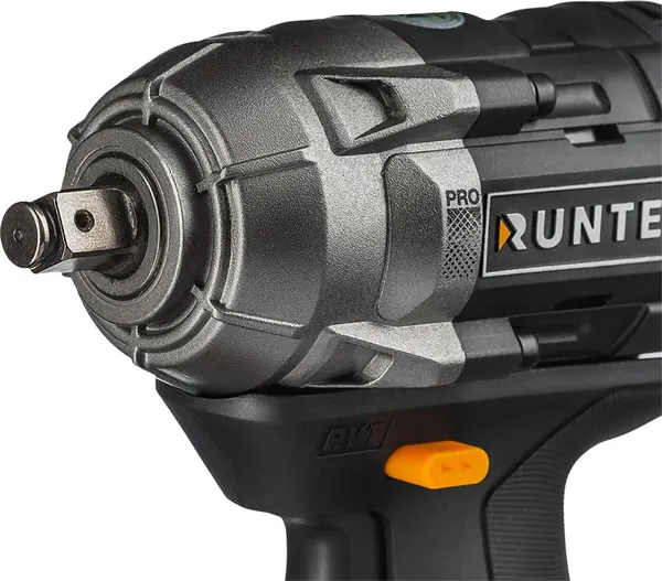 Аккумуляторный гайковерт RUNTEC Pro RT-IW750W