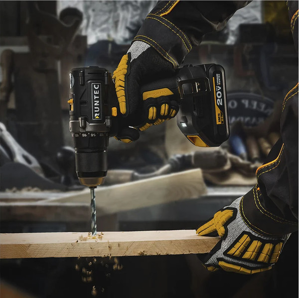 Аккумуляторная дрель-шуруповерт RUNTEC Pro RT-ID221