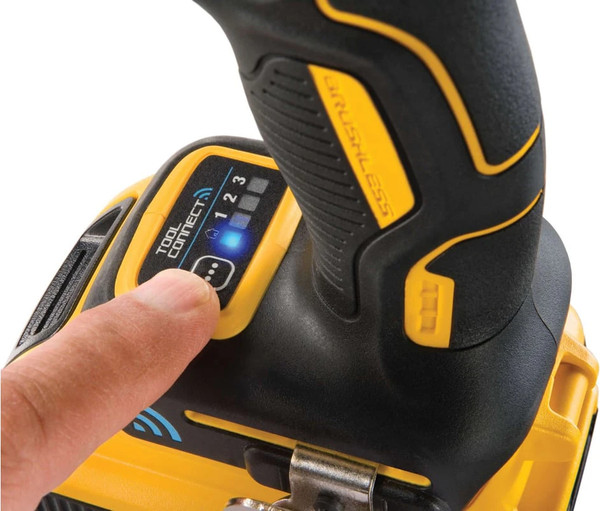 Профессиональный шуруповерт DeWalt DCF888B