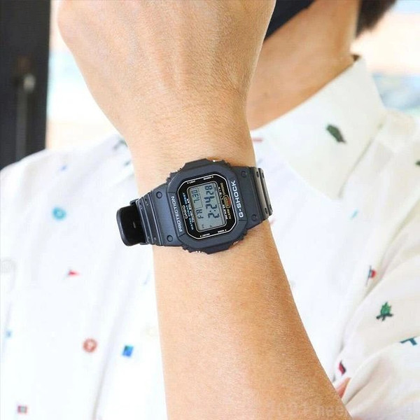 Часы наручные мужские Casio G-Shock G-5600UE-1DR