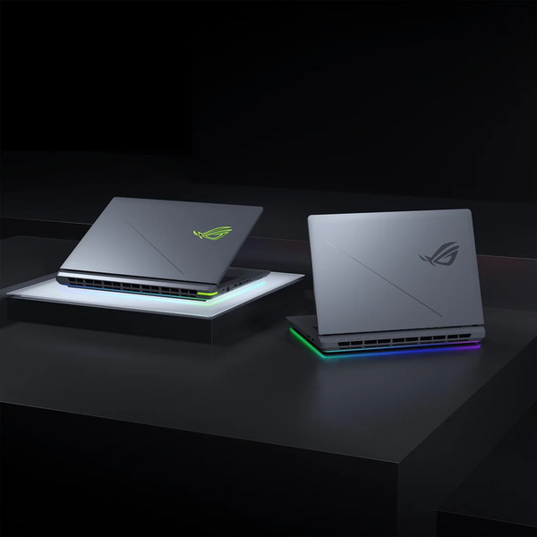 Игровой ноутбук Asus ROG Strix G18 G815LW-S9014