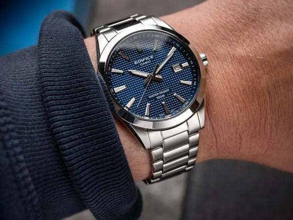 Часы наручные мужские Casio EFV-160D-2A