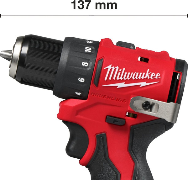 Аккумуляторная дрель-шуруповерт Milwaukee M12 BLDDRC-202C+набор бит Impact / 4933499686P42F