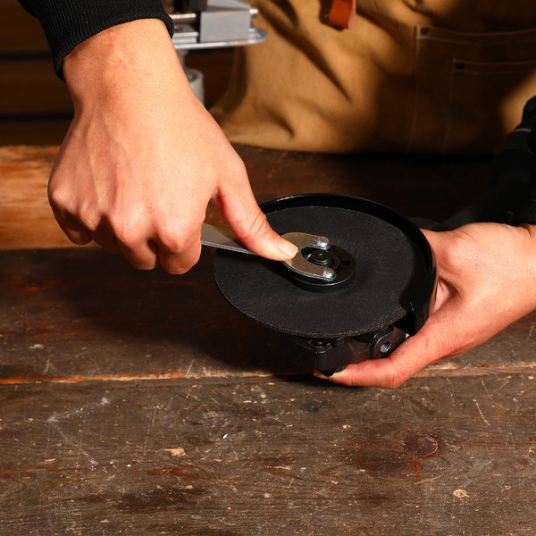 Угловая шлифовальная машина Deko DKAG20 / 063-2154