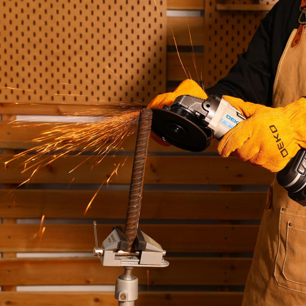 Угловая шлифовальная машина Deko DKAG20 / 063-2154